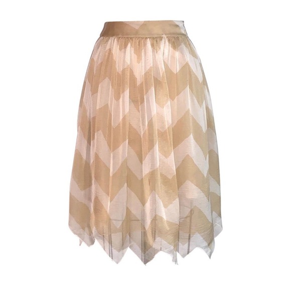 Vintage Chanel 2000 Tan White Chevron Silk Layered Midi Skirt Size 40 - Picture 1 of 9